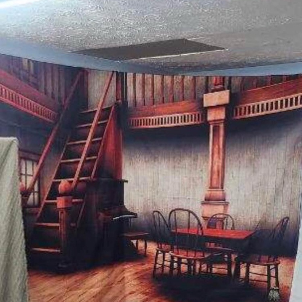 Rustic Brown Loft-Style Wall Tapestry - Cozy Woodgrain Accent